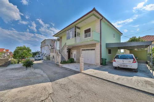 Apartment 3M