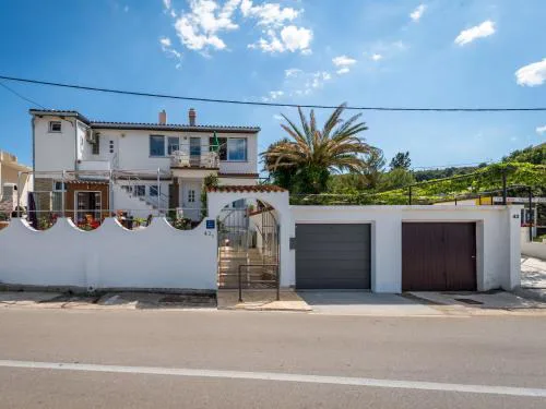 Ocean Views & Tranquil Living