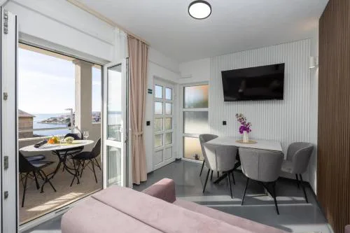 Apartment in Okrug Gornji with sea view, air conditioning, WiFi, washing machine 5049-2
