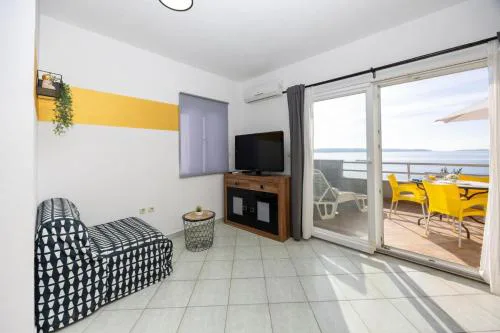 Apartment in Okrug Gornji with sea view, terrace, air conditioning, WiFi 5049-3