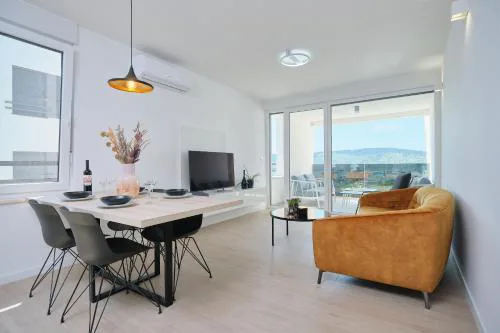 Apartment Queen