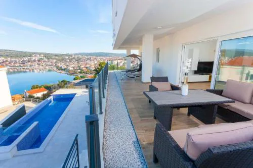 Apartment Solis Okrug Gornji