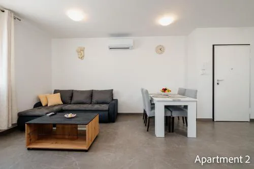 Apartment Tia