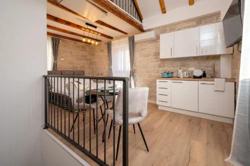 Apartment Villa IV