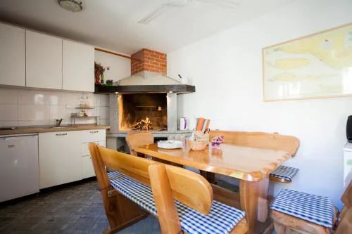 Apartments and Rooms Marino