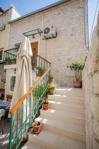 Apartments IVOMAR