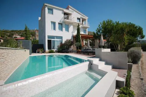 Apartments Marer