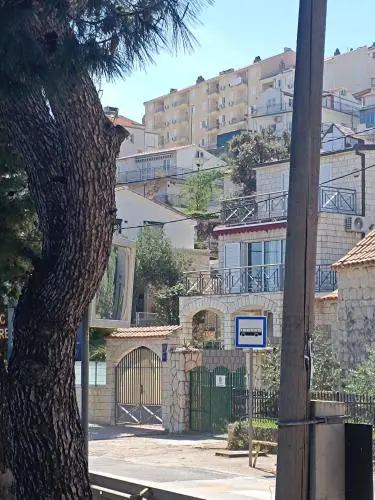 Apartments with parking spaces Mastrinka, Ciovo - 23177