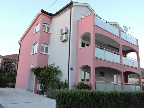 Apartments with a parking space Trogir - 16898