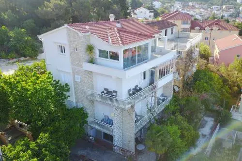 Apartments with a parking space Trogir - 24144