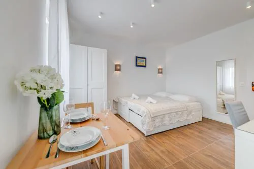 Centrally located apartments, free parking