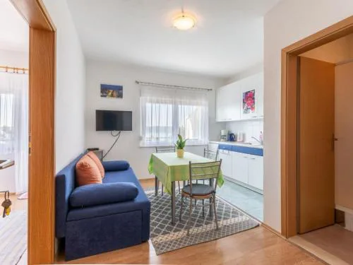 Charming Trogir Apartments with Balcony - Comfort One Bedroom Apartment