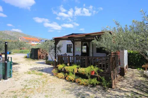 Holiday house with a parking space Trogir - 23967