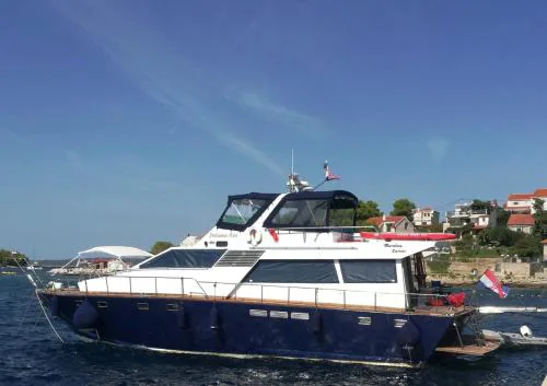 Motor Boat Paloma Rea