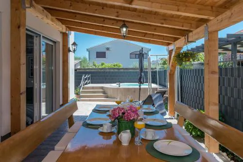 Nevera Apartment