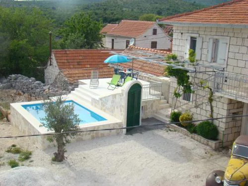 Stone house Zgogo