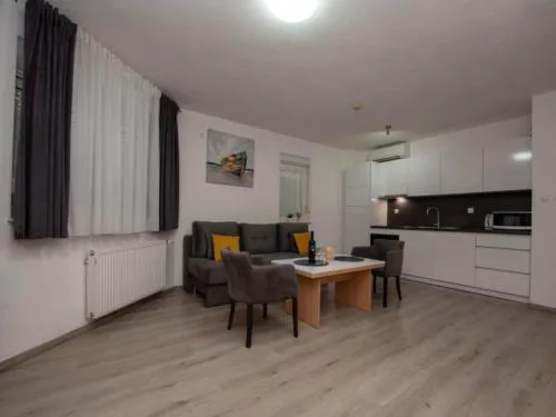 Villa Tomi - Comfort One Bedroom Apartment 11