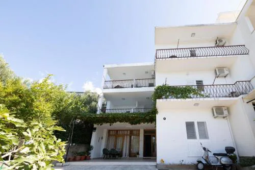 Apartmani Marta