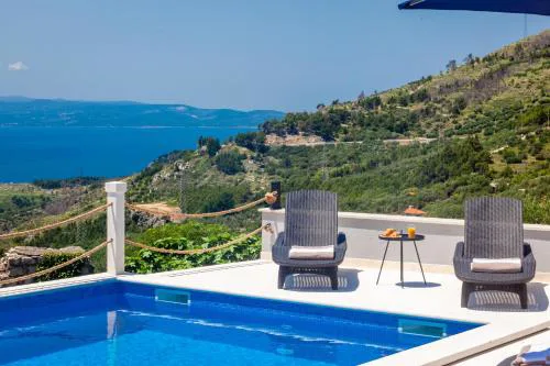 Rustic Villa Nina - Dalmatian Stone Mansion