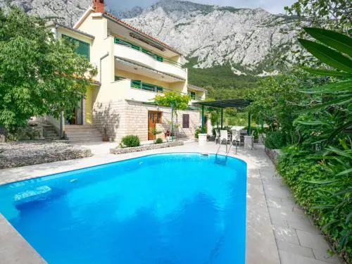 Holiday Home Drago by Interhome