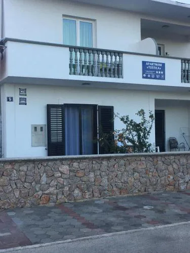 Apartmani Tustica