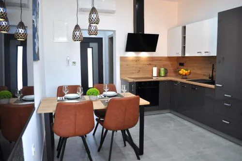 Hollywood apartment