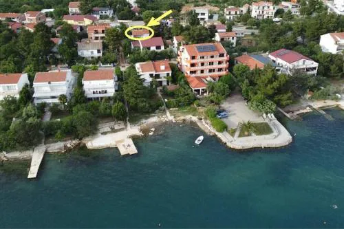 Apartmani Lana, 40 metara do mora, Seline (2+1)