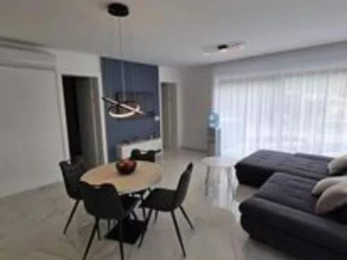 Lux Holiday Home Slatki - Classic Two Bedroom Apartment with Terrace