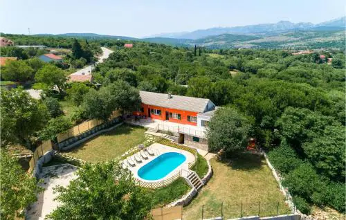 Nice Home In Kastel Zegarski With Wifi