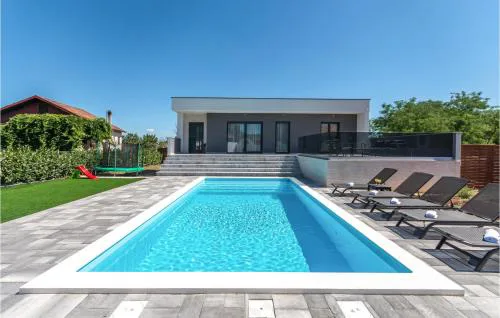 Beautiful Home In Rastane Donje