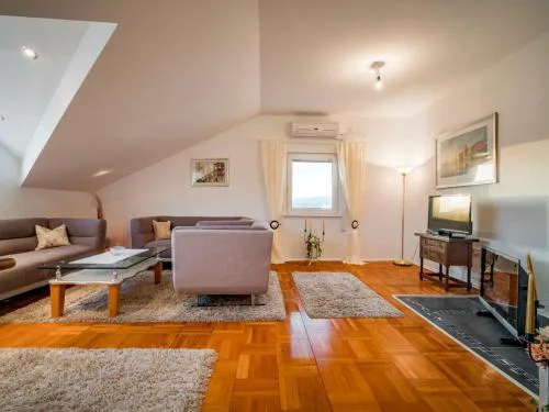 Apartment Marina-3 by Interhome