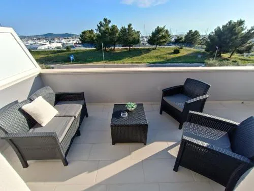 Apartment Summer