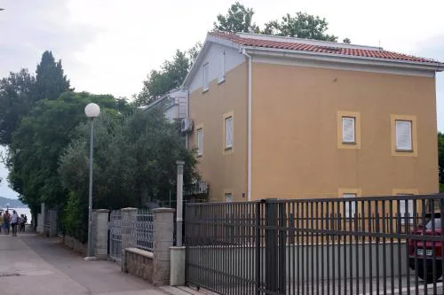 Apartments by the sea Sukosan - Zadar - 13825