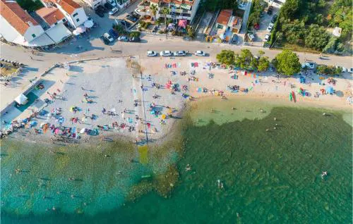 Apartments in Turanj, 20m from the beach
