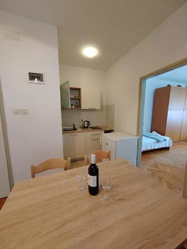 Apartments Kocijan