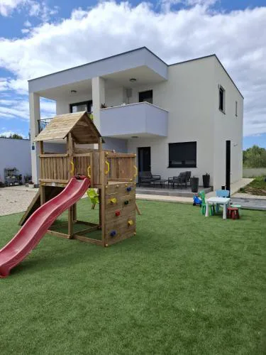 Apartments Štrkalj Sukošan