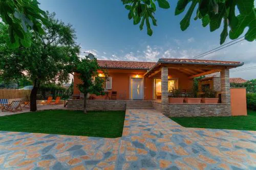 Bella Casa
