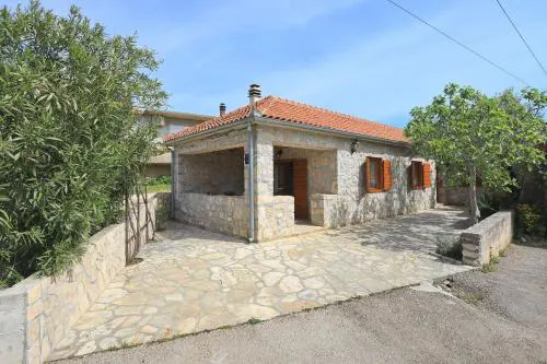 Holiday house with a parking space Sukosan, Zadar - 18279