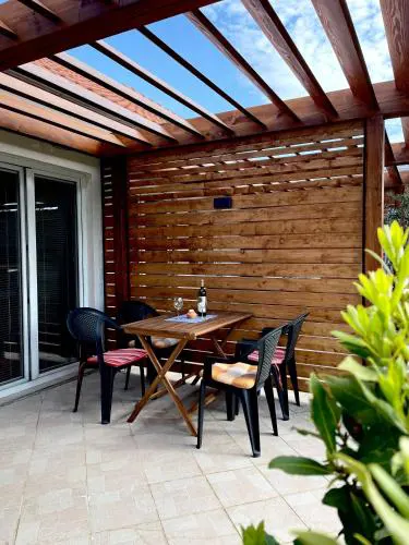 SUKOŠAN STUDIO APARTMAN