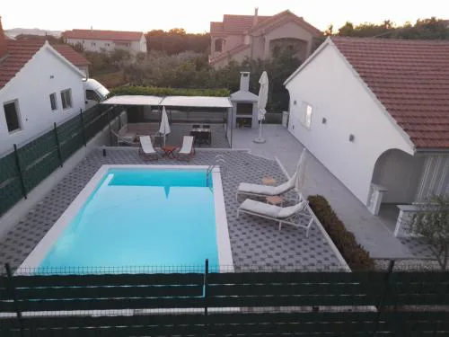VILLA FAMILY SUKOŠAN, ZADAR