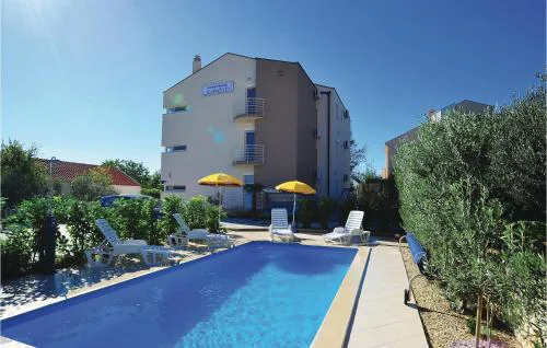 1 Bedroom Amazing Apartment In Bibinje
