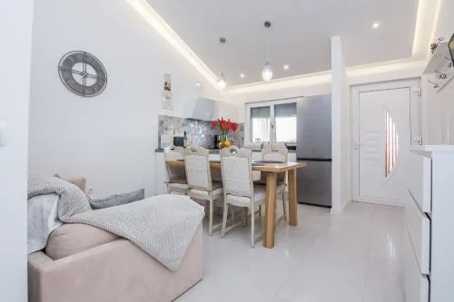 Apartment Velika obala 2