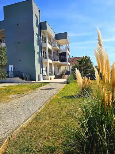 Apartments Royal Holiday