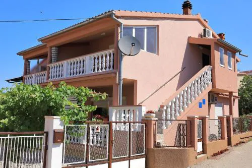 Apartments with parking space Bibinje, Zadar - 20528