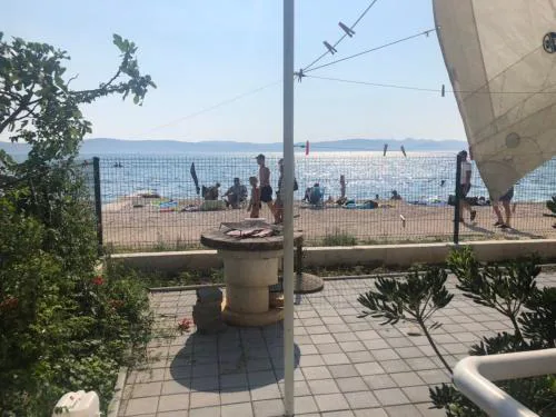 Beachfront Villa Ksenija - 4 bedrooms & parking