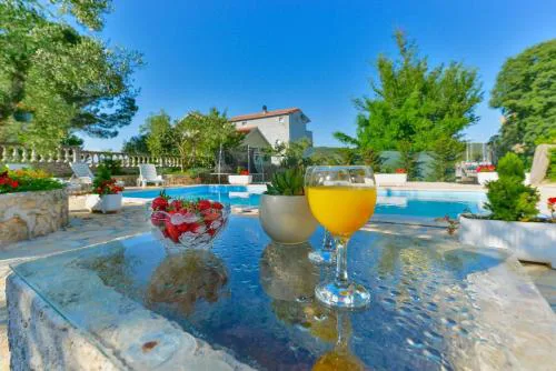 Ferienhaus mit Privatpool für 12 Personen ca 143 qm in Bibinje, Dalmatien Zadar und Umgebung