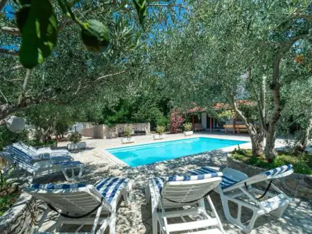 Holiday Home Bibinje near the Sea