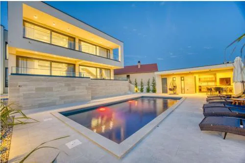 Villa NIKSUN