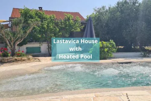 Lastavica House with Heated Pool