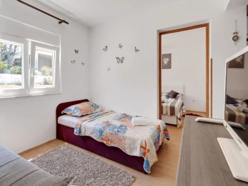 Holiday Home in Jasenice near Modrič Cave